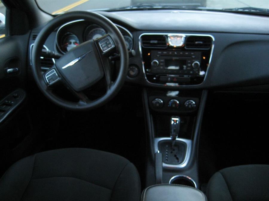 2012 Chrysler 200 LX 4dr Sedan, available for sale in Massapequa, New York | Rite Choice Auto Inc.. Massapequa, New York 2012 Chrysler 200 LX 4dr Sedan, available for sale in Massapequa, New York | Rite Choice Auto Inc.. Massapequa, New York