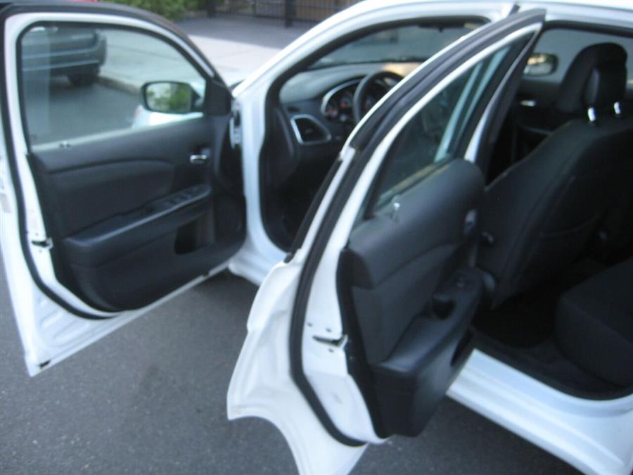 2012 Chrysler 200 LX 4dr Sedan, available for sale in Massapequa, New York | Rite Choice Auto Inc.. Massapequa, New York 2012 Chrysler 200 LX 4dr Sedan, available for sale in Massapequa, New York | Rite Choice Auto Inc.. Massapequa, New York