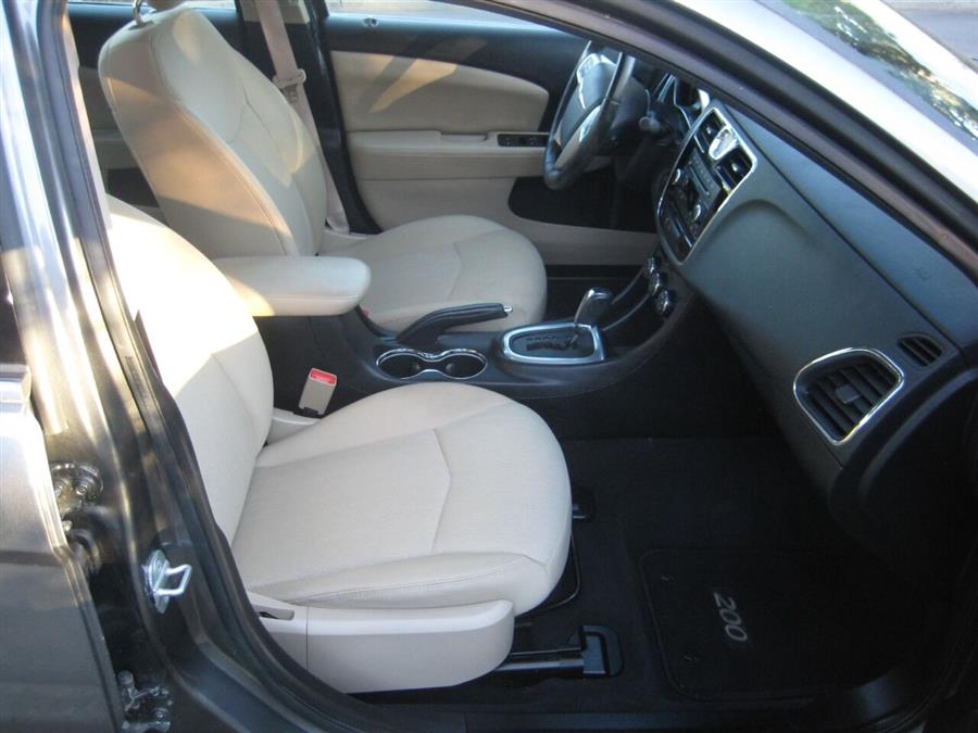 2012 Chrysler 200 Touring 4dr Sedan, available for sale in Massapequa, New York | Rite Choice Auto Inc.. Massapequa, New York 2012 Chrysler 200 Touring 4dr Sedan, available for sale in Massapequa, New York | Rite Choice Auto Inc.. Massapequa, New York