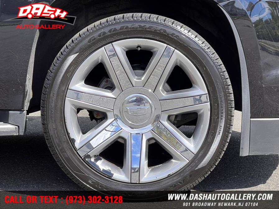 2019 Cadillac Escalade ESV 4WD 4dr Premium Luxury, available for sale in Newark, New Jersey | Dash Auto Gallery Inc.. Newark, New Jersey 2019 Cadillac Escalade ESV 4WD 4dr Premium Luxury, available for sale in Newark, New Jersey | Dash Auto Gallery Inc.. Newark, New Jersey