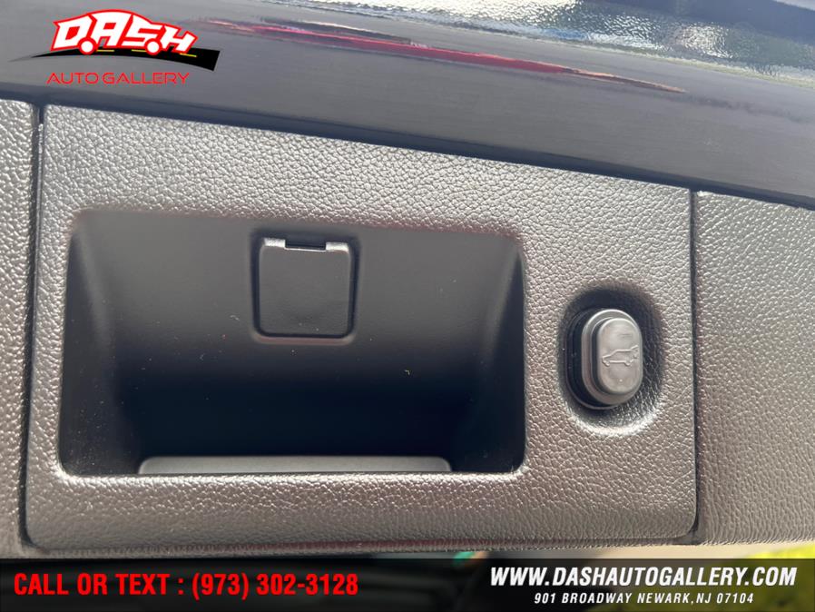 2019 Cadillac Escalade ESV 4WD 4dr Premium Luxury, available for sale in Newark, New Jersey | Dash Auto Gallery Inc.. Newark, New Jersey 2019 Cadillac Escalade ESV 4WD 4dr Premium Luxury, available for sale in Newark, New Jersey | Dash Auto Gallery Inc.. Newark, New Jersey