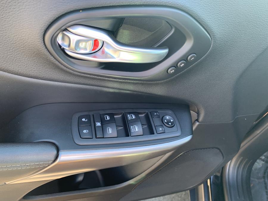 Used Jeep Cherokee Limited 4x4 2019 | Saybrook Auto Barn. Old Saybrook, Connecticut Used Jeep Cherokee Limited 4x4 2019 | Saybrook Auto Barn. Old Saybrook, Connecticut