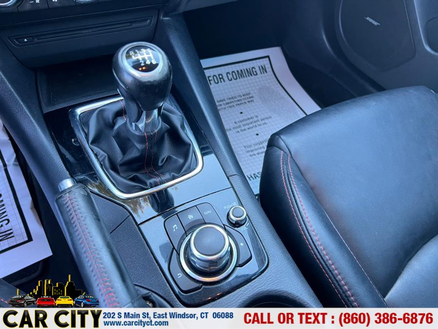 Used Mazda Mazda3 4dr Sdn Auto i Grand Touring 2015 | Car City LLC. East Windsor, Connecticut Used Mazda Mazda3 4dr Sdn Auto i Grand Touring 2015 | Car City LLC. East Windsor, Connecticut