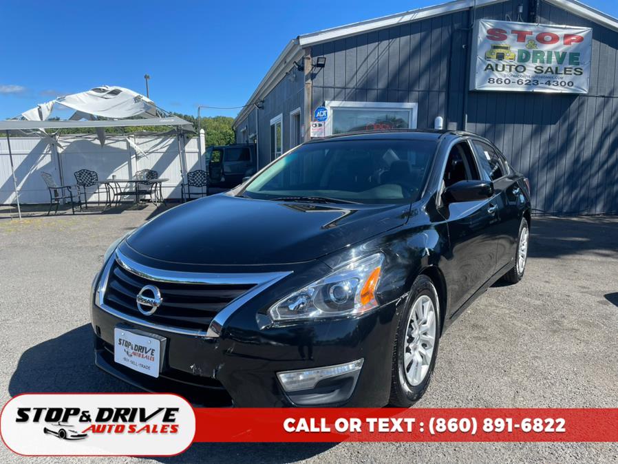 Used Nissan Altima 4dr Sdn I4 2.5 S 2014 | Stop & Drive Auto Sales. East Windsor, Connecticut