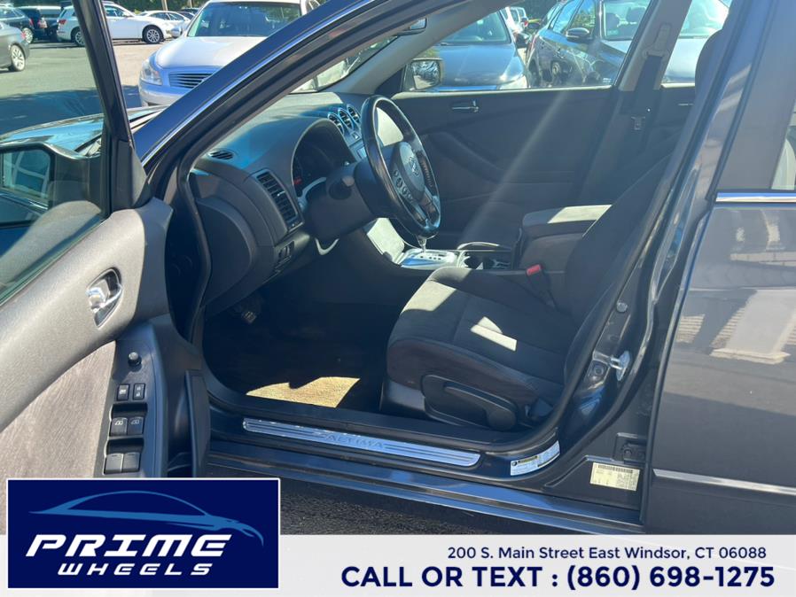 2012 Nissan Altima 4dr Sdn I4 CVT 2.5 S, available for sale in East Windsor, Connecticut | Prime Wheels. East Windsor, Connecticut 2012 Nissan Altima 4dr Sdn I4 CVT 2.5 S, available for sale in East Windsor, Connecticut | Prime Wheels. East Windsor, Connecticut