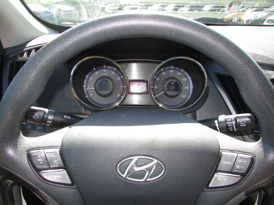 2011 Hyundai Sonata 4dr Sdn 2.4L Auto GLS PZEV, available for sale in East Windsor, Connecticut | United Auto Sales of E Windsor, Inc. East Windsor, Connecticut 2011 Hyundai Sonata 4dr Sdn 2.4L Auto GLS PZEV, available for sale in East Windsor, Connecticut | United Auto Sales of E Windsor, Inc. East Windsor, Connecticut