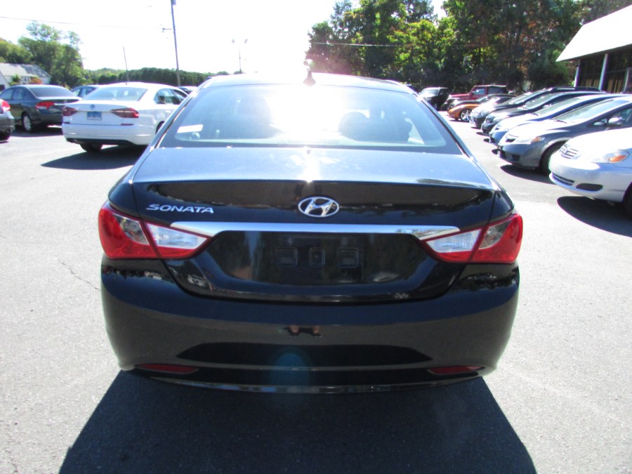 2011 Hyundai Sonata 4dr Sdn 2.4L Auto GLS PZEV, available for sale in East Windsor, Connecticut | United Auto Sales of E Windsor, Inc. East Windsor, Connecticut 2011 Hyundai Sonata 4dr Sdn 2.4L Auto GLS PZEV, available for sale in East Windsor, Connecticut | United Auto Sales of E Windsor, Inc. East Windsor, Connecticut