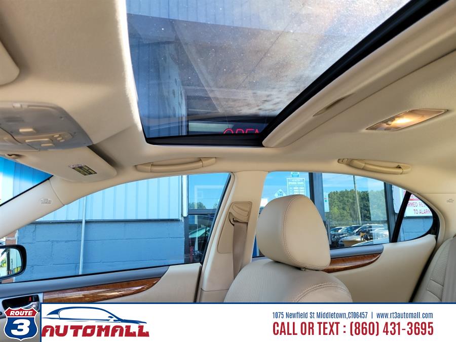2005 Lexus ES 330 4dr Sdn, available for sale in Middletown, Connecticut | RT 3 AUTO MALL LLC. Middletown, Connecticut 2005 Lexus ES 330 4dr Sdn, available for sale in Middletown, Connecticut | RT 3 AUTO MALL LLC. Middletown, Connecticut