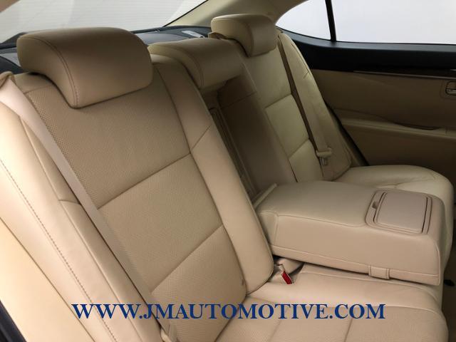 2015 Lexus Es 350 4dr Sdn, available for sale in Naugatuck, Connecticut | J&M Automotive Sls&Svc LLC. Naugatuck, Connecticut 2015 Lexus Es 350 4dr Sdn, available for sale in Naugatuck, Connecticut | J&M Automotive Sls&Svc LLC. Naugatuck, Connecticut