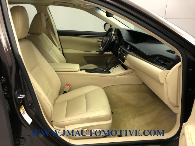 2015 Lexus Es 350 4dr Sdn, available for sale in Naugatuck, Connecticut | J&M Automotive Sls&Svc LLC. Naugatuck, Connecticut 2015 Lexus Es 350 4dr Sdn, available for sale in Naugatuck, Connecticut | J&M Automotive Sls&Svc LLC. Naugatuck, Connecticut