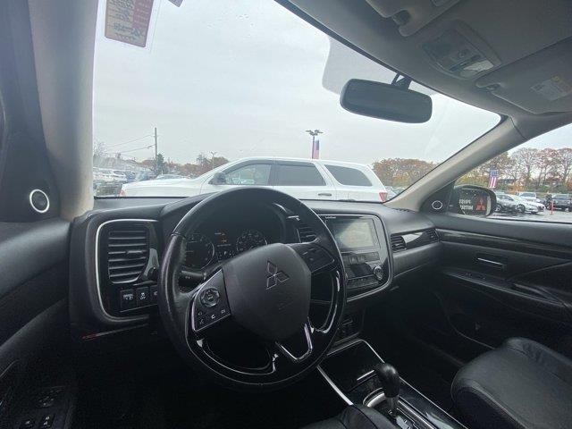 Used Mitsubishi Outlander SEL 2018 | Camy Cars. Great Neck, New York Used Mitsubishi Outlander SEL 2018 | Camy Cars. Great Neck, New York