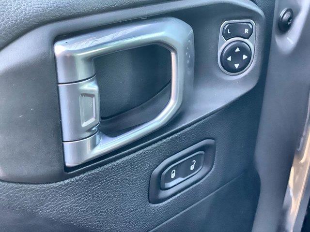 2019 Jeep Wrangler Unlimited Moab, available for sale in Great Neck, New York | Camy Cars. Great Neck, New York 2019 Jeep Wrangler Unlimited Moab, available for sale in Great Neck, New York | Camy Cars. Great Neck, New York