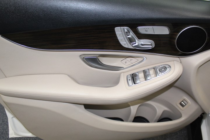 2016 Mercedes-Benz GLC 4MATIC 4dr GLC 300, available for sale in Plainville, Connecticut | New England Auto Sales LLC. Plainville, Connecticut 2016 Mercedes-Benz GLC 4MATIC 4dr GLC 300, available for sale in Plainville, Connecticut | New England Auto Sales LLC. Plainville, Connecticut