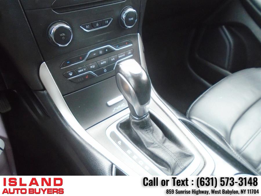 Used Ford Edge SEL AWD 4dr Crossover 2017 | Island Auto Buyers. West Babylon, New York Used Ford Edge SEL AWD 4dr Crossover 2017 | Island Auto Buyers. West Babylon, New York