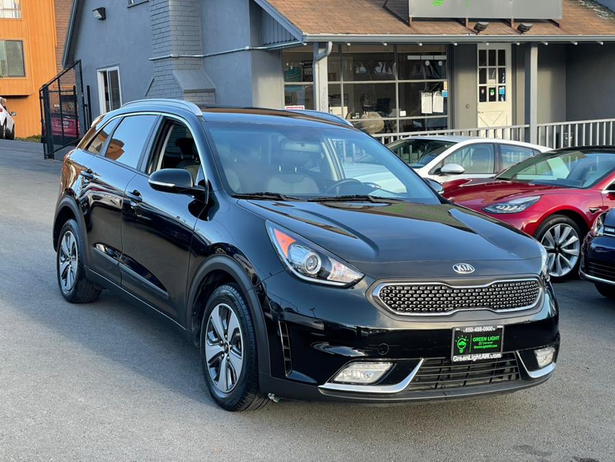 Used Kia Niro Hybrid EX 2017 | Green Light Auto Wholesale. Daly City, California Used Kia Niro Hybrid EX 2017 | Green Light Auto Wholesale. Daly City, California