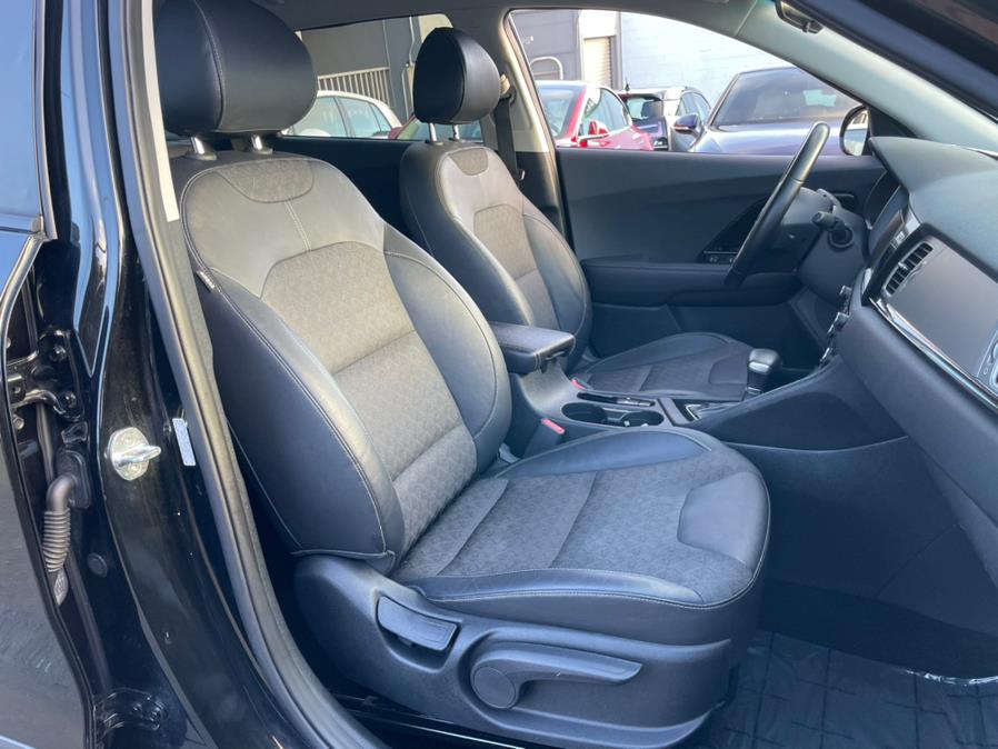 Used Kia Niro Hybrid EX 2017 | Green Light Auto Wholesale. Daly City, California Used Kia Niro Hybrid EX 2017 | Green Light Auto Wholesale. Daly City, California