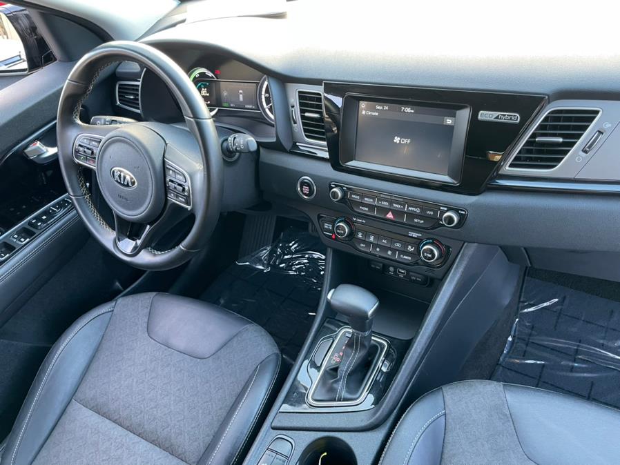 Used Kia Niro Hybrid EX 2017 | Green Light Auto Wholesale. Daly City, California Used Kia Niro Hybrid EX 2017 | Green Light Auto Wholesale. Daly City, California