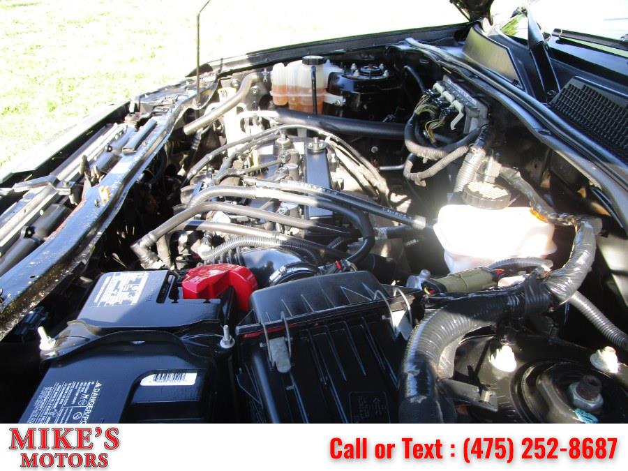 Used Ford Escape 4WD 4dr I4 Auto XLT 2009 | Mike's Motors LLC. Stratford, Connecticut Used Ford Escape 4WD 4dr I4 Auto XLT 2009 | Mike's Motors LLC. Stratford, Connecticut