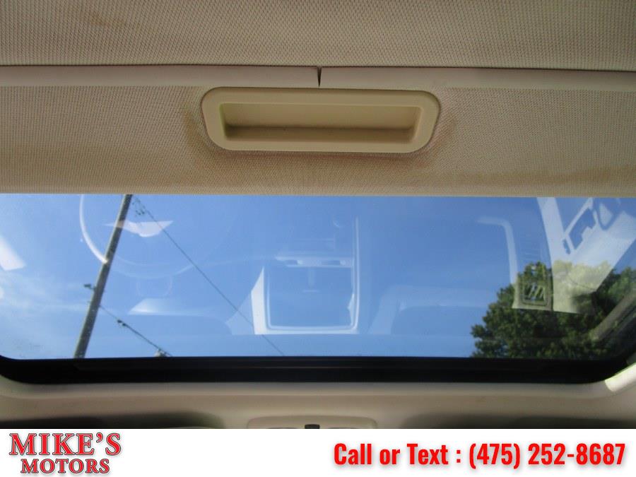 Used Ford Escape 4WD 4dr I4 Auto XLT 2009 | Mike's Motors LLC. Stratford, Connecticut Used Ford Escape 4WD 4dr I4 Auto XLT 2009 | Mike's Motors LLC. Stratford, Connecticut