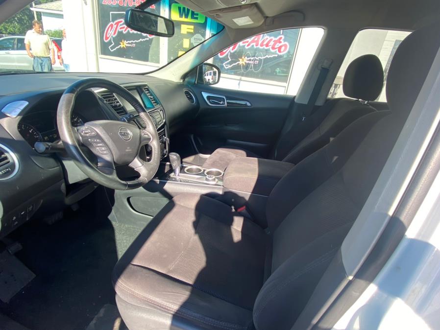 2015 Nissan Pathfinder 4WD 4dr SV, available for sale in Bridgeport, Connecticut | CT Auto. Bridgeport, Connecticut 2015 Nissan Pathfinder 4WD 4dr SV, available for sale in Bridgeport, Connecticut | CT Auto. Bridgeport, Connecticut