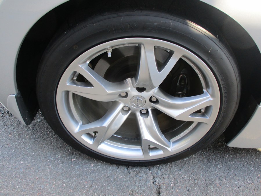 Used Nissan 370Z 2dr Cpe Auto Touring 2009 | Cos Central Auto. Meriden, Connecticut Used Nissan 370Z 2dr Cpe Auto Touring 2009 | Cos Central Auto. Meriden, Connecticut