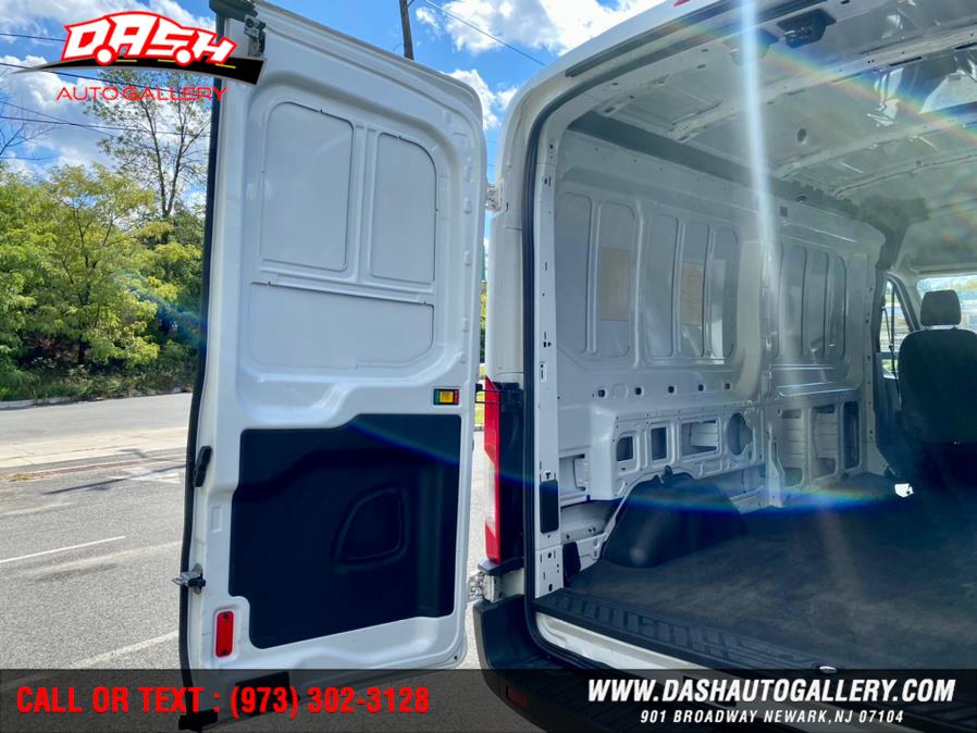 Used Ford Transit Cargo Van T-250 148" Med Rf 9000 GVWR Sliding RH Dr 2015 | Dash Auto Gallery Inc.. Newark, New Jersey Used Ford Transit Cargo Van T-250 148" Med Rf 9000 GVWR Sliding RH Dr 2015 | Dash Auto Gallery Inc.. Newark, New Jersey