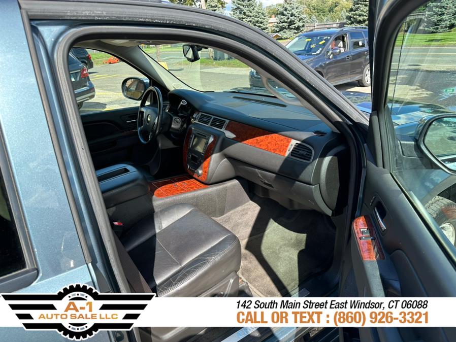 Used Chevrolet Avalanche 4WD Crew Cab LTZ 2011 | A1 Auto Sale LLC. East Windsor, Connecticut Used Chevrolet Avalanche 4WD Crew Cab LTZ 2011 | A1 Auto Sale LLC. East Windsor, Connecticut