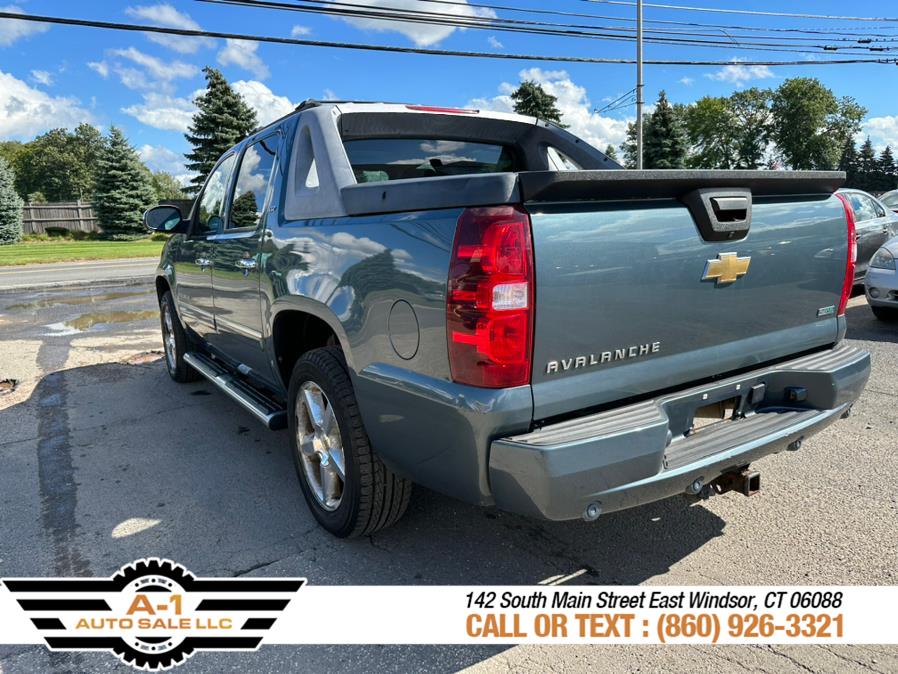 Used Chevrolet Avalanche 4WD Crew Cab LTZ 2011 | A1 Auto Sale LLC. East Windsor, Connecticut Used Chevrolet Avalanche 4WD Crew Cab LTZ 2011 | A1 Auto Sale LLC. East Windsor, Connecticut