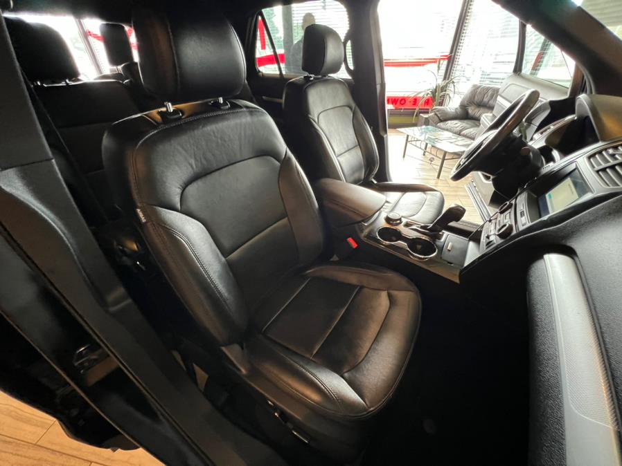 Used Ford Explorer XLT 4WD 2017 | AutoMax. West Hartford, Connecticut Used Ford Explorer XLT 4WD 2017 | AutoMax. West Hartford, Connecticut