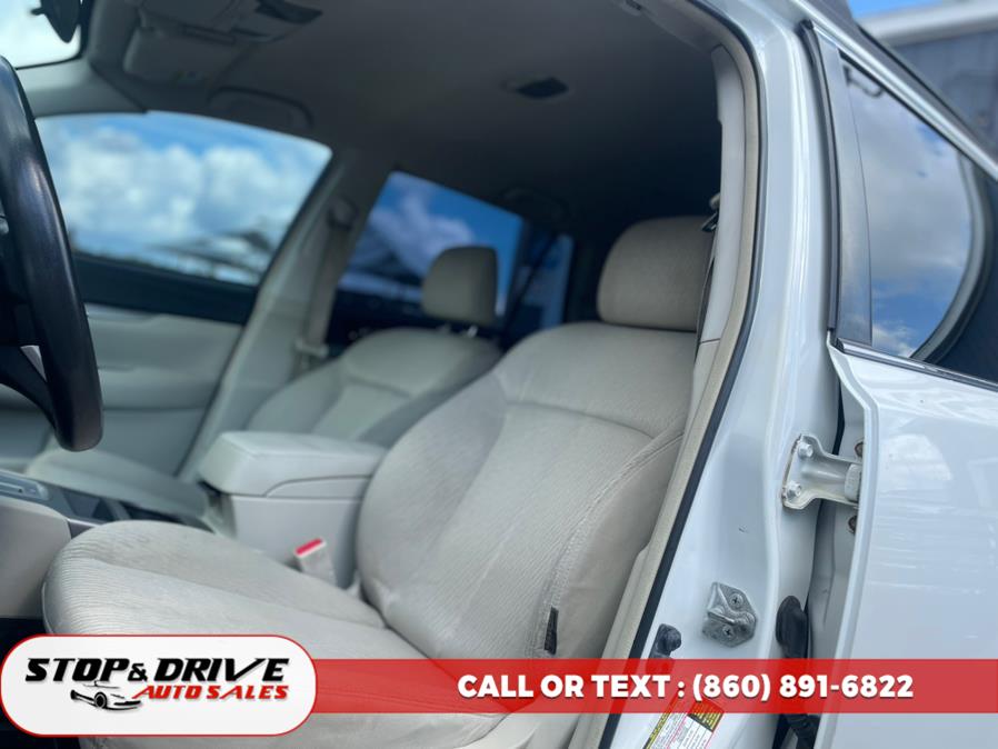 Used Subaru Outback 4dr Wgn H4 Auto 2.5i 2011 | Stop & Drive Auto Sales. East Windsor, Connecticut Used Subaru Outback 4dr Wgn H4 Auto 2.5i 2011 | Stop & Drive Auto Sales. East Windsor, Connecticut