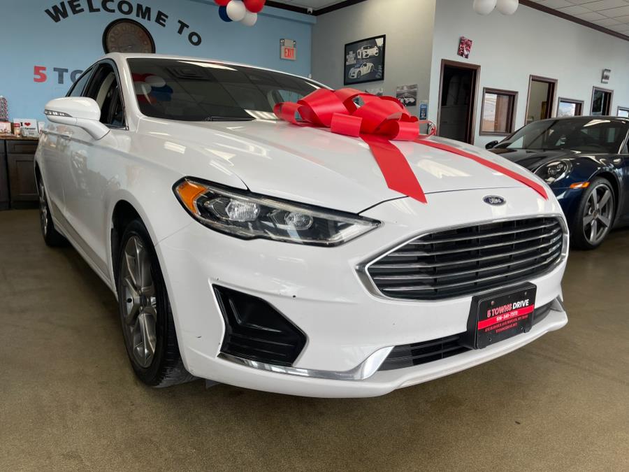 2019 Ford Fusion SEL FWD, available for sale in Inwood, New York | 5 Towns Drive. Inwood, New York 2019 Ford Fusion SEL FWD, available for sale in Inwood, New York | 5 Towns Drive. Inwood, New York