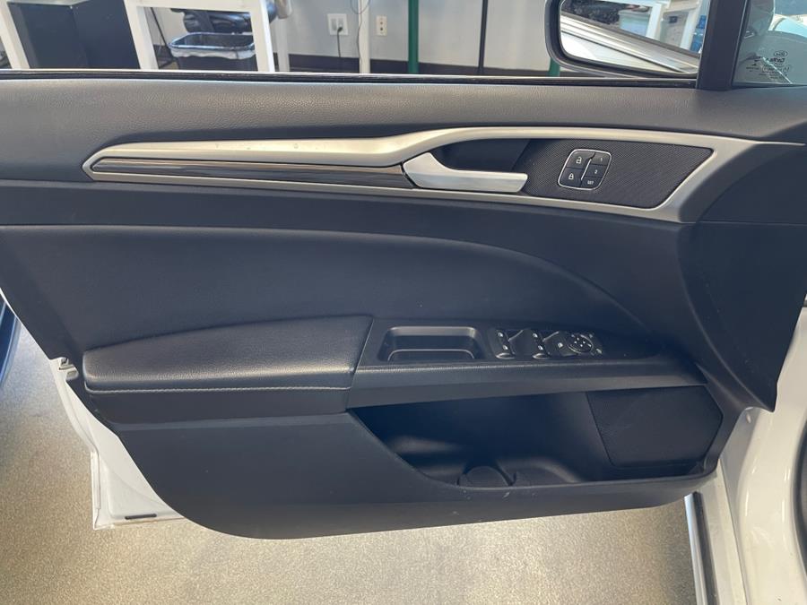2019 Ford Fusion SEL FWD, available for sale in Inwood, New York | 5 Towns Drive. Inwood, New York 2019 Ford Fusion SEL FWD, available for sale in Inwood, New York | 5 Towns Drive. Inwood, New York