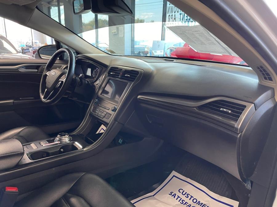 2019 Ford Fusion SEL FWD, available for sale in Inwood, New York | 5 Towns Drive. Inwood, New York 2019 Ford Fusion SEL FWD, available for sale in Inwood, New York | 5 Towns Drive. Inwood, New York