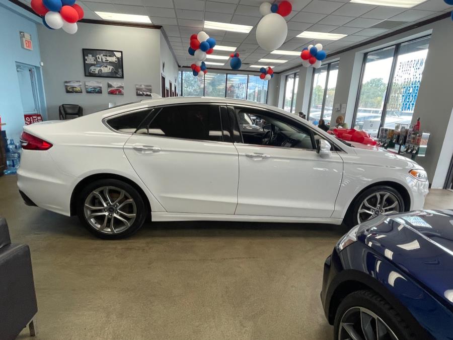 2019 Ford Fusion SEL FWD, available for sale in Inwood, New York | 5 Towns Drive. Inwood, New York 2019 Ford Fusion SEL FWD, available for sale in Inwood, New York | 5 Towns Drive. Inwood, New York