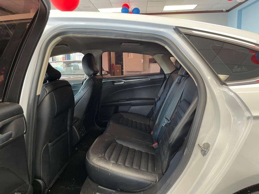 2019 Ford Fusion SEL FWD, available for sale in Inwood, New York | 5 Towns Drive. Inwood, New York 2019 Ford Fusion SEL FWD, available for sale in Inwood, New York | 5 Towns Drive. Inwood, New York