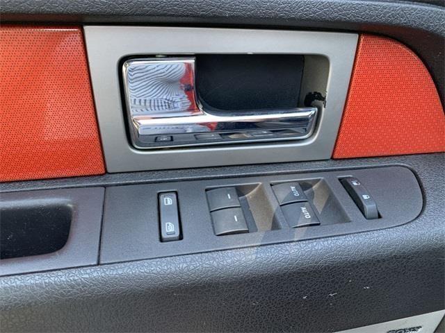 Used Ford F-150 SVT Raptor 2011 | Wiz Leasing Inc. Stratford, Connecticut Used Ford F-150 SVT Raptor 2011 | Wiz Leasing Inc. Stratford, Connecticut