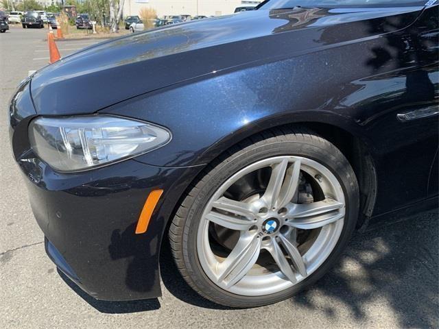 Used BMW 5 Series 550i xDrive 2016 | Wiz Leasing Inc. Stratford, Connecticut Used BMW 5 Series 550i xDrive 2016 | Wiz Leasing Inc. Stratford, Connecticut