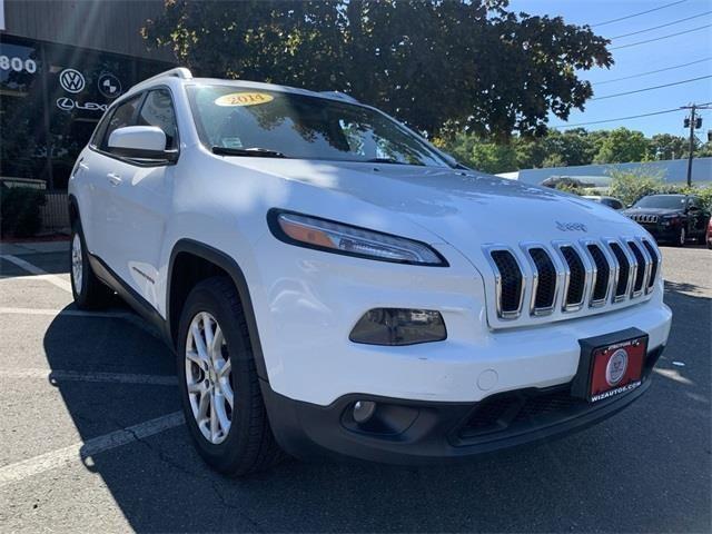 Used Jeep Cherokee Latitude 2014 | Wiz Leasing Inc. Stratford, Connecticut Used Jeep Cherokee Latitude 2014 | Wiz Leasing Inc. Stratford, Connecticut