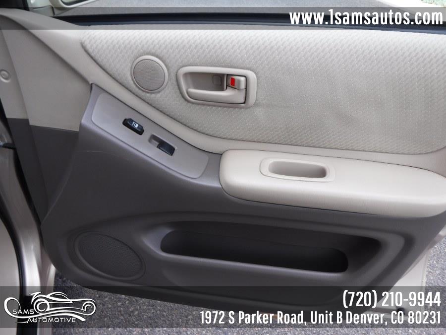 2005 Toyota Highlander 4dr V6 4WD w/3rd Row (Natl), available for sale in Denver, Colorado | Sam's Automotive. Denver, Colorado 2005 Toyota Highlander 4dr V6 4WD w/3rd Row (Natl), available for sale in Denver, Colorado | Sam's Automotive. Denver, Colorado