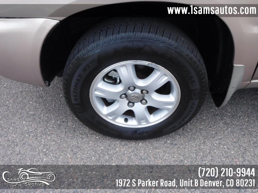 2005 Toyota Highlander 4dr V6 4WD w/3rd Row (Natl), available for sale in Denver, Colorado | Sam's Automotive. Denver, Colorado 2005 Toyota Highlander 4dr V6 4WD w/3rd Row (Natl), available for sale in Denver, Colorado | Sam's Automotive. Denver, Colorado