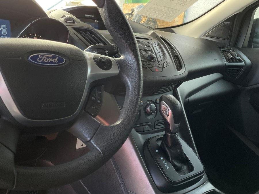 Used Ford Escape FWD 4dr S 2014 | Green Light Auto. Corona, California Used Ford Escape FWD 4dr S 2014 | Green Light Auto. Corona, California
