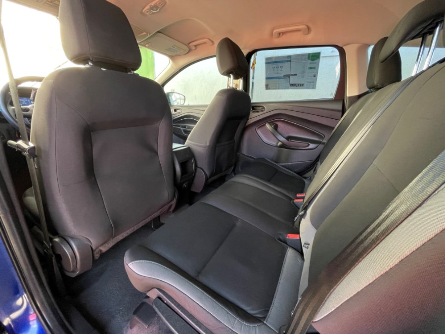 Used Ford Escape FWD 4dr S 2014 | Green Light Auto. Corona, California Used Ford Escape FWD 4dr S 2014 | Green Light Auto. Corona, California