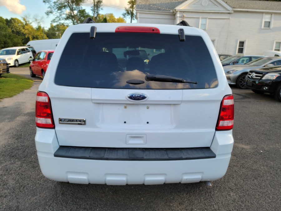 2011 Ford Escape 4WD 4dr XLT, available for sale in East Windsor, Connecticut | Toro Auto. East Windsor, Connecticut 2011 Ford Escape 4WD 4dr XLT, available for sale in East Windsor, Connecticut | Toro Auto. East Windsor, Connecticut