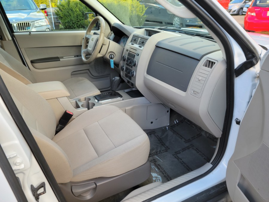 2011 Ford Escape 4WD 4dr XLT, available for sale in East Windsor, Connecticut | Toro Auto. East Windsor, Connecticut 2011 Ford Escape 4WD 4dr XLT, available for sale in East Windsor, Connecticut | Toro Auto. East Windsor, Connecticut