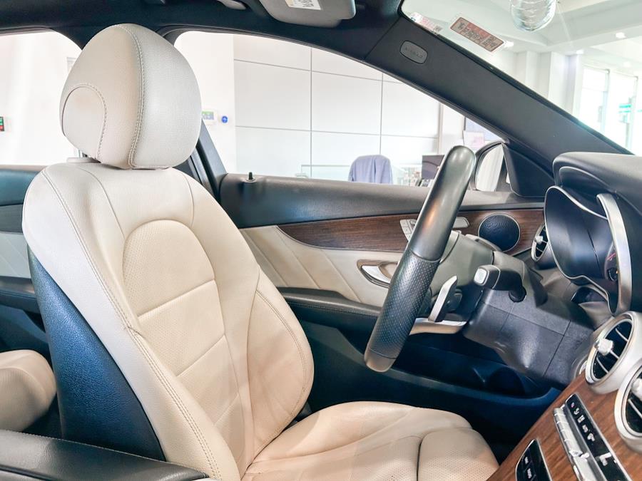 Used Mercedes-Benz C-Class C 300 4MATIC Sedan 2019 | Luxury Motor Club. Franklin Square, New York Used Mercedes-Benz C-Class C 300 4MATIC Sedan 2019 | Luxury Motor Club. Franklin Square, New York