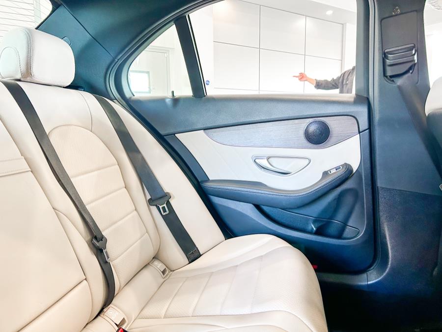 Used Mercedes-Benz C-Class C 300 4MATIC Sedan 2019 | Luxury Motor Club. Franklin Square, New York Used Mercedes-Benz C-Class C 300 4MATIC Sedan 2019 | Luxury Motor Club. Franklin Square, New York