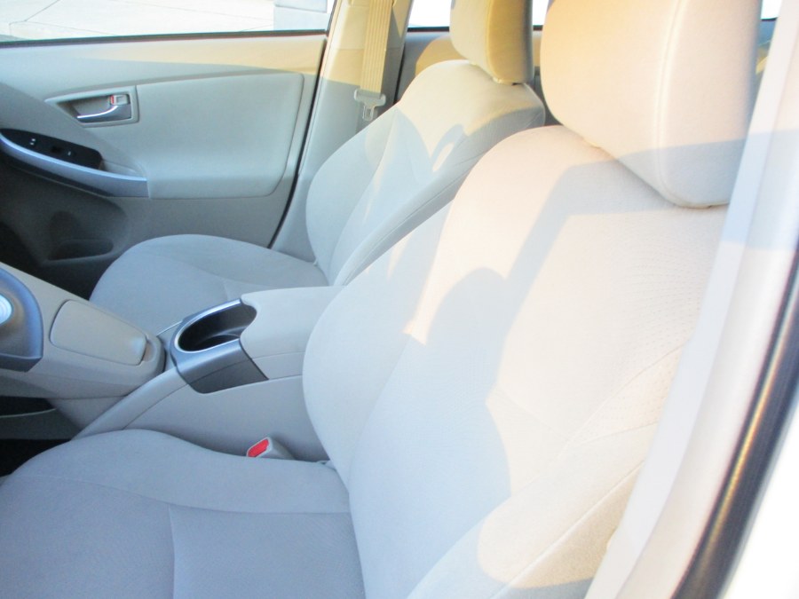Used Toyota Prius 5dr HB Two (Natl) 2015 | South Shore Auto Brokers & Sales. Massapequa, New York Used Toyota Prius 5dr HB Two (Natl) 2015 | South Shore Auto Brokers & Sales. Massapequa, New York