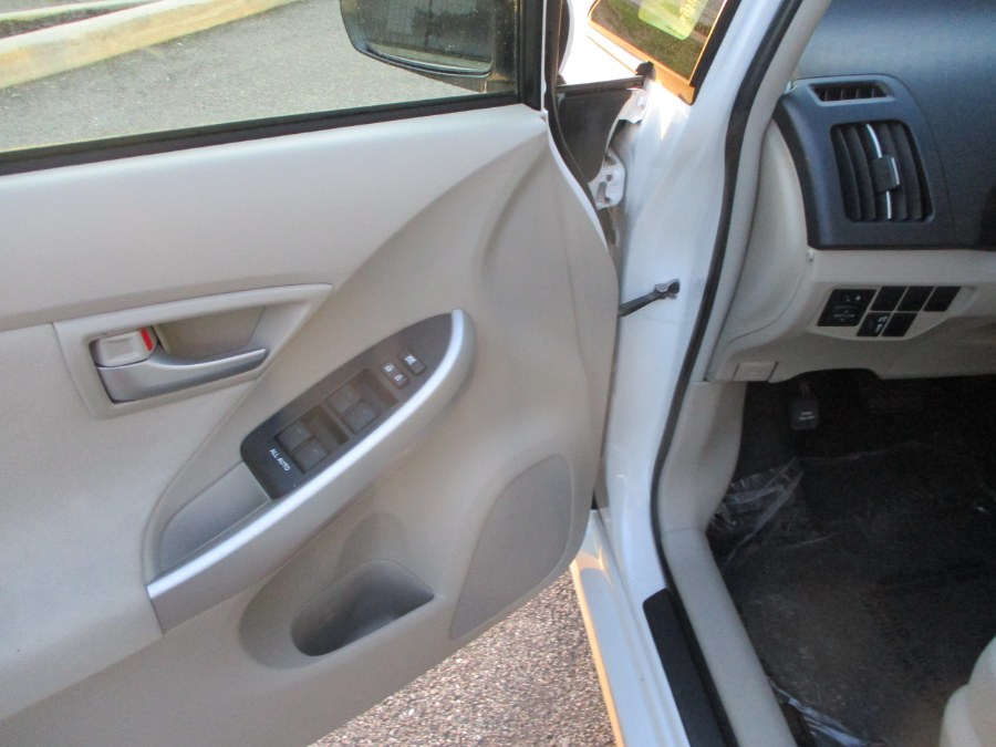 Used Toyota Prius 5dr HB Two (Natl) 2015 | South Shore Auto Brokers & Sales. Massapequa, New York Used Toyota Prius 5dr HB Two (Natl) 2015 | South Shore Auto Brokers & Sales. Massapequa, New York