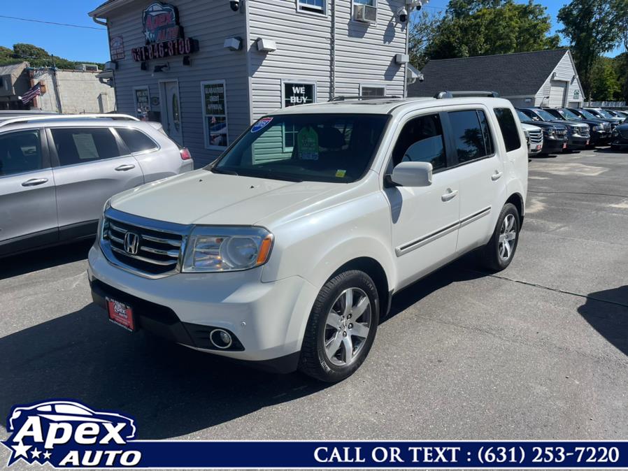 2015 Honda Pilot 4WD 4dr Touring w/RES & Navi, available for sale in Selden, New York | Apex Auto. Selden, New York 2015 Honda Pilot 4WD 4dr Touring w/RES & Navi, available for sale in Selden, New York | Apex Auto. Selden, New York