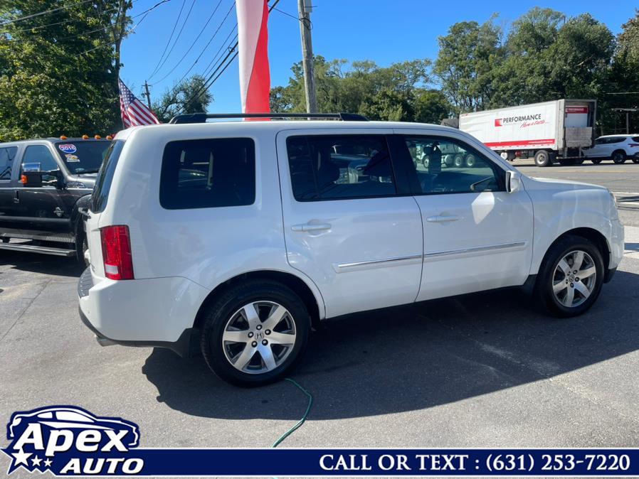 2015 Honda Pilot 4WD 4dr Touring w/RES & Navi, available for sale in Selden, New York | Apex Auto. Selden, New York 2015 Honda Pilot 4WD 4dr Touring w/RES & Navi, available for sale in Selden, New York | Apex Auto. Selden, New York